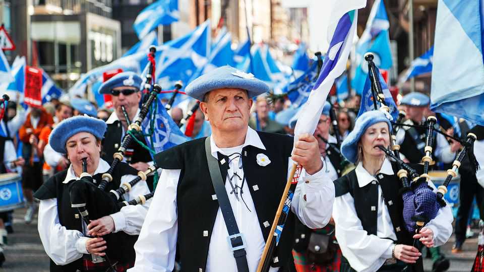 The question of Scottish independence is alive but not kicking